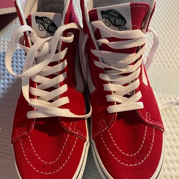 NEVER WORN!! vans Sk8-hi red with suede detail size 6.5 - Picture 4 of 6